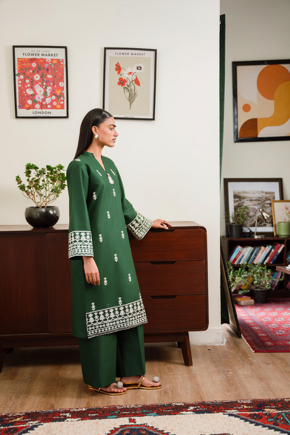 Fiora 2pc Stitched Embroidered - Allure 8514