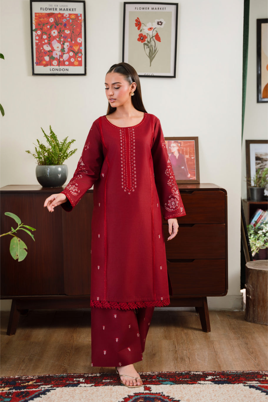 Fiora 2pc Stitched Embroidered - Crimson 8504